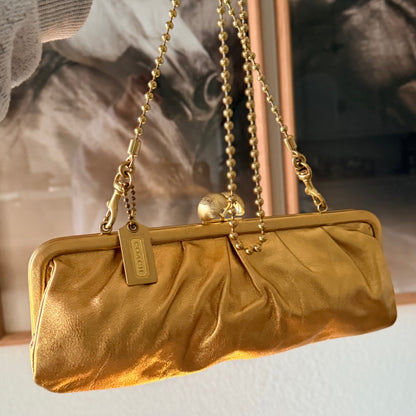 Rare Coach Amanda Darcy Kisslock Chain Clutch / Shoulder Bag (Style No. 13593)