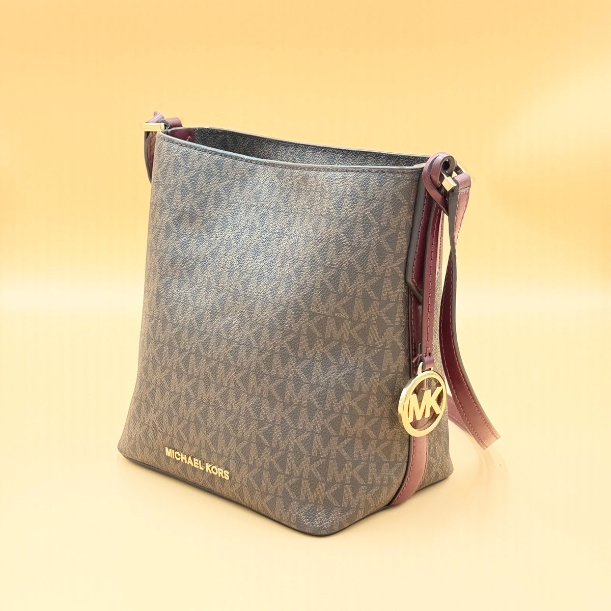 MICHAEL KORS KIMBERLY Small Bucket Bag Messenger Merlot